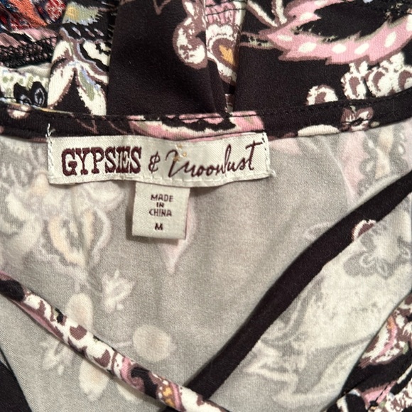 3 Tops bundle - Picture 5 of 7